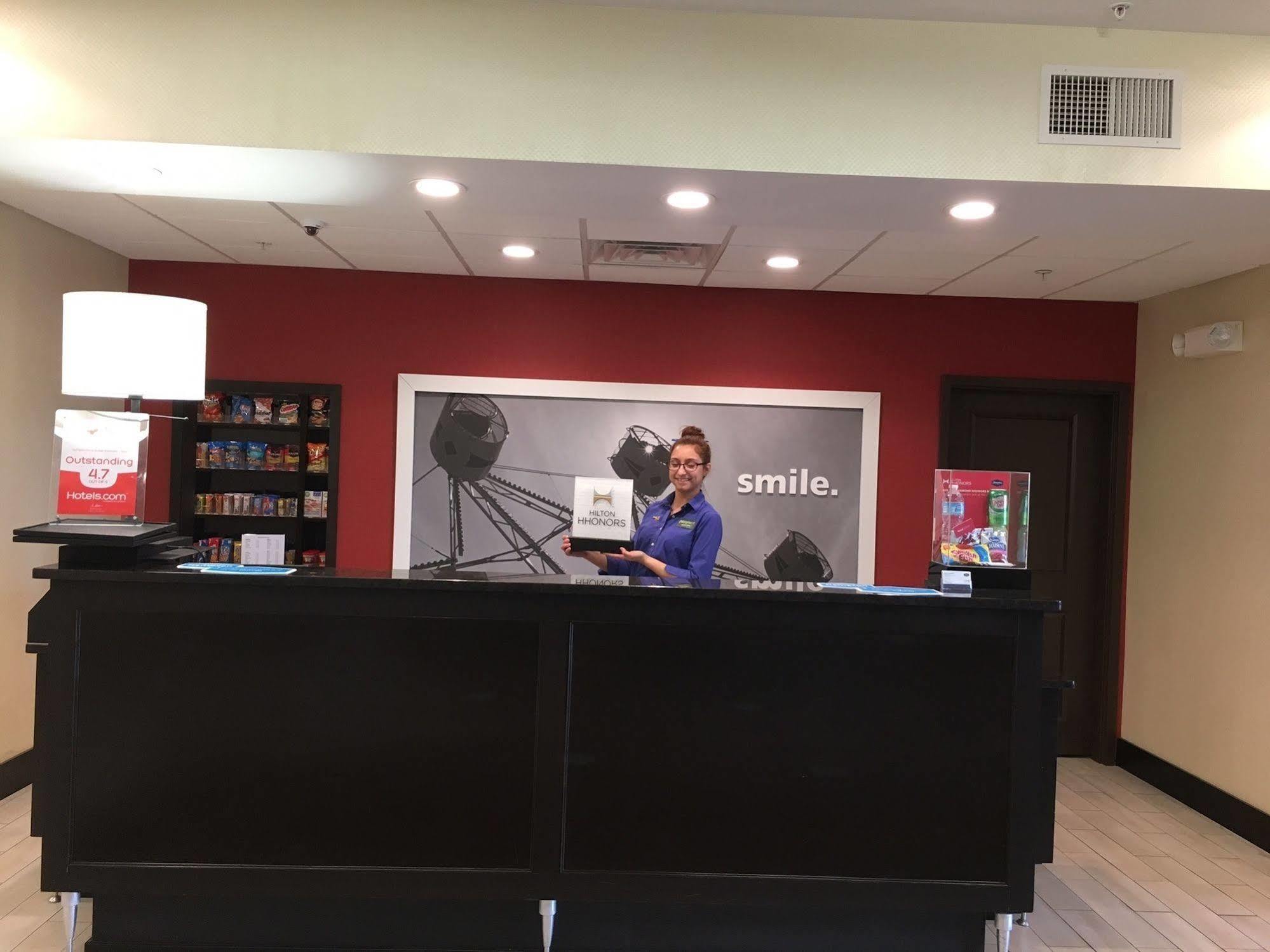 Hampton Inn And Suites Sandusky/Милан Экстерьер фото